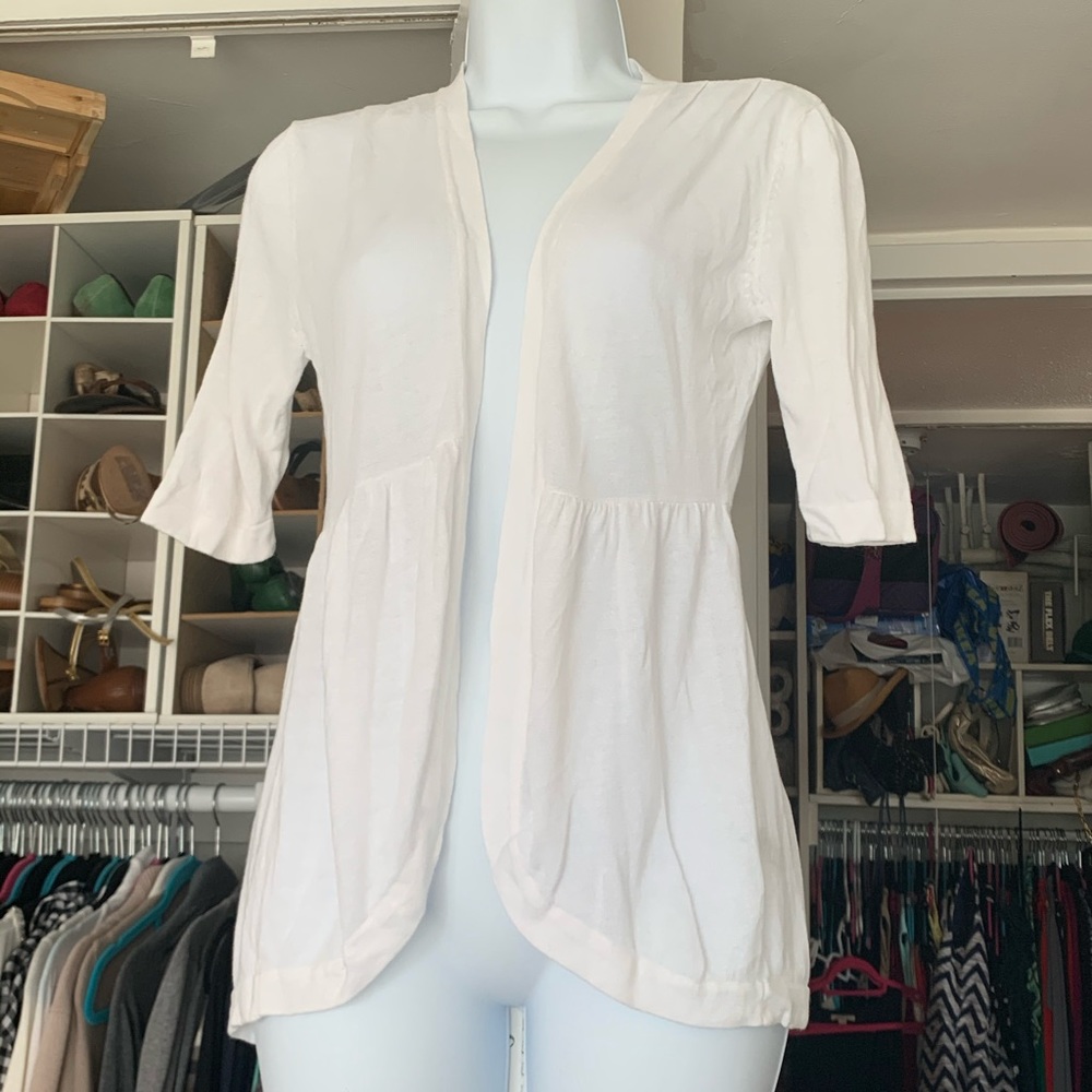 🌈 NWOT White cardigan (2 for $10 promo)